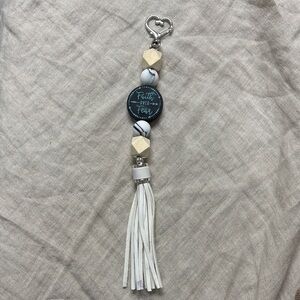 Inspirational Keychain with Tassel and Heart Clip”Faith over Fear”
